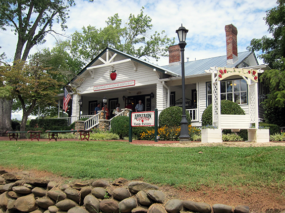applewood farmhouse restaurant