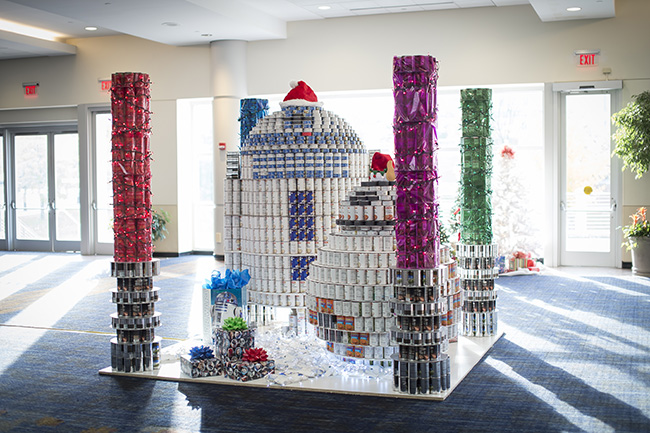holiday canstruction
