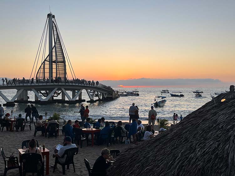 Puerto Villarta pier