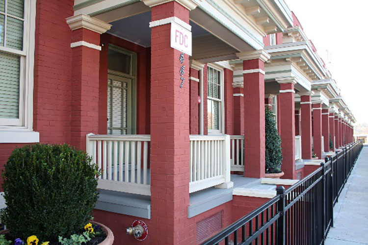 Minvilla Manor